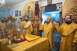 Ректор Алматинской духовной семинарии возглавил Литургию на греческом языке в Филаретовском храме Южной столицы