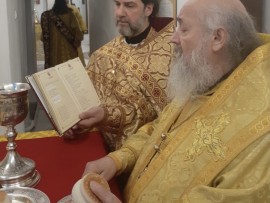 Воскресную Божественную литургию епископ Павлодарский и Экибастузский Варнава совершил в Благовещенском кафедральном соборе Павлодара