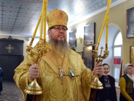 Архиерейская Литургия в праздник Трех Святителей