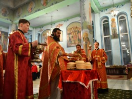 Пасха. Светлое Христово Воскресение в главном храме Костанайской епархии