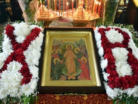 Архиерейская Литургия в субботу Светлой Седмицы