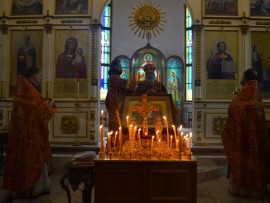 В день Радоницы в Благовещенском кафедральном соборе совершили Литургию и пасхальное поминовение усопших