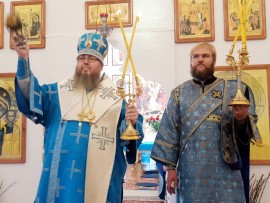Архиерейская Литургия в праздник Казанской иконы Божией Матери