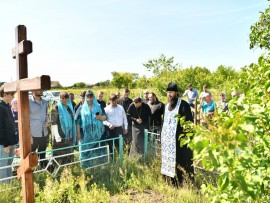 Священнослужители Костанайской и Рудненской епархии совершили Литию на месте захоронения священника Василия Преображенского