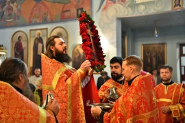 Чин Воздвижения Креста Господня в главном храме Костанайской епархии