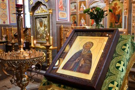 Епископ Каскеленский Геннадий совершил Божественную Литургию в день памяти преподобного Сергия Радонежского