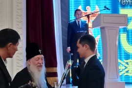 Архиепископ Антоний награждён медалью к 30-летию Независимости
