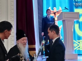Архиепископ Антоний награждён медалью к 30-летию Независимости
