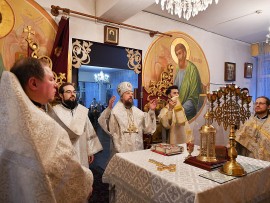 В день памяти святителя Филиппа, митрополита Московского, епископа Геннадия Божественного Литургию