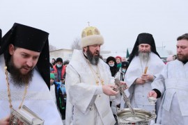 Православные христиане Восточного Казахстана молитвенно встретили праздник Богоявления Господня