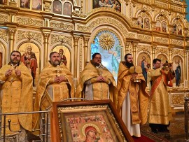 Божественная литургия в кафедральном соборе святого Иоанна Богослова г.Рудного
