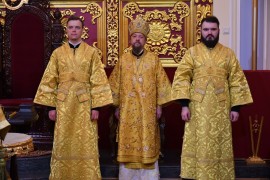 Епископ Каскеленский Геннадий возглавил служение Литургии в Вознесенском кафедральном соборе Алма-Аты