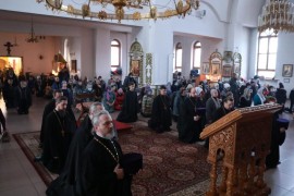 Великая вечерня с чином прощения в кафедральном соборе Усть-Каменогорска