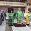 В праздник Пресвятой Троицы Высокопреосвященный архиепископ Серапион соверш ...