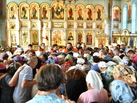 Накануне дня памяти Вмч. и целителя Пантелеимона в Константино-Еленинском кафедральном соборе города Костаная было совершено Таинство Соборования