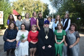 Торжественная линейка, посвященная Дню Знаний, прошла в учебных заведениях епархиального центра