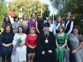 Торжественная линейка, посвященная Дню Знаний, прошла в учебных заведениях епархиального центра