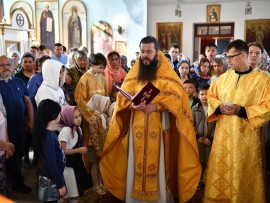 Молебен на начало учебного года в Коснтантино-Еленинском кафедральном соборе
