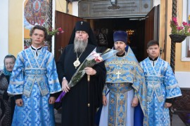 Архиерейская Литургия в храме Всех Святых