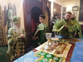 Неделя 17-я по Пятидесятнице, святого апостола и евангелиста Иоанна Богослова и свт. Тихона, Патриарха Московского и всея России чудотворца