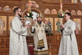 «Рождество Твое, Христе Боже наш, возсия мирови свет разума». В ночь на 7 января в Андреевском кафедральном соборе была совершена праздничная Божественная Литургия