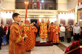 В Светлое Христово Воскресение, Пасху Божию спасительную Высокопреосвященнейший Архиепископ Серапион совершил праздничное богослужение в кафедральном соборе Воскресения Христова г. Кокшетау