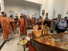 В день Радоницы в Благовещенском кафедральном соборе совершили Литургию и пасхальное поминовение усопших