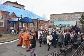 В Фомину Неделю епископ Владимир совершил Божественную Литургию в Кафедральном соборе