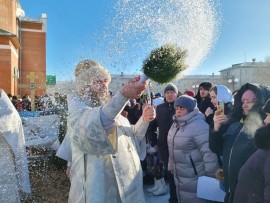 Празднование Святого Богоявления в Андреевском кафедральном соборе города Усть-Каменогорска