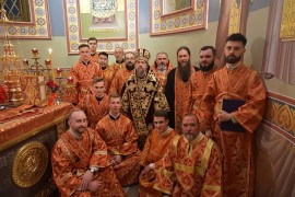 Епископ Геннадий совершил пасхальную службу в Храма Княза Владимира