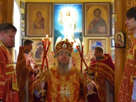 Праздник Преполовения Пятидесятницы в главном храме Петропавловска