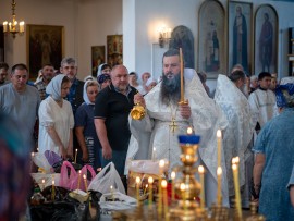 Троицкая родительская суббота. Божественная литургия в главном храме Епархии Костанай