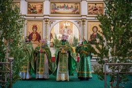 Праздник Живоначальной Троицы в Константино-Еленинском кафедральном соборе Костаная