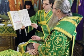 ЕПИСКОП ЧИМКЕНТСКИЙ И ТУРКЕСТАНСКИЙ ХРИСАНФ СОВЕРШИЛ ИЕРЕЙСКУЮ ХИРОТОНИЮ