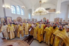 День памяти святого мученика Лонгина Сотника молитвенно отпраздновали в Михайло-Архангельском храме села Тургень