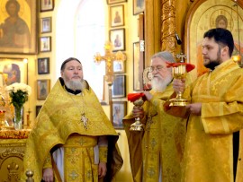 Архиерейская Литургия в день Святого Николая (Петропавловск)