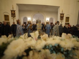 «Радуйся, Благодатная Богородице Дево, из Тебе бо возсия Солнце Правды». В праздник Сретения Господня архиепископ Варнава совершил Литургию в главном храме епархии