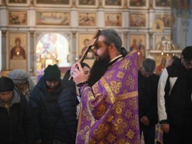 Неделя Крестопоклонная в Константино-Еленинском кафедральном соборе Костаная