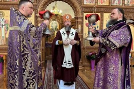 Богослужение в главном храме Восточного Казахстана в Неделю 3-ю Великого поста