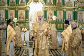 Божественная литургия в Неделю 7-ю по Пятидесятнице