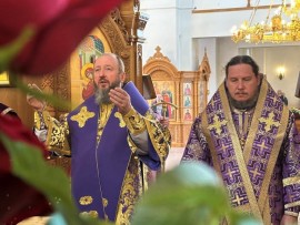 Архиепископ Усть-Каменогорский и Семипалатинский Амфилохий и епископ Колпашевский и Стрежевской Филарет совершили Божественную Литургию в Андреевском кафедральном соборе города Усть-Каменогорска
