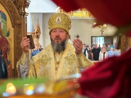 В Неделю 10-ю по Пятидесятнице архиепископ Амфилохий совершил Божественную Литургию в Андреевском кафедральном соборе