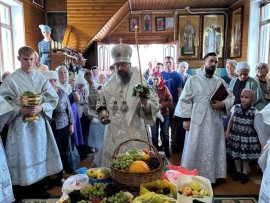 Архиепископ Амфилохий возглавил престольное торжество Преображенского храма города Шемонаихи