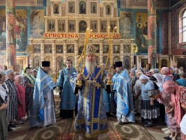 Престольный праздник в Успенском соборе г. Тараза. Архиерейское служение