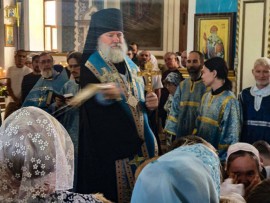Епископ Игнатий совершил Литургию воскресного дня и молебен на начало учебного года в главном храме Актобе