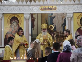 В Неделю 13-ю по Пятидесятнице Высокопреосвященнейший архиепископ Варсонофий совершил Литургию в кафедральном соборе Воскресения Христова г. Кокшетау