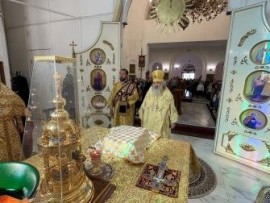 За воскресной Божественной литургией вознесены молитвы о сохранении творения Божия и благостоянии мира
