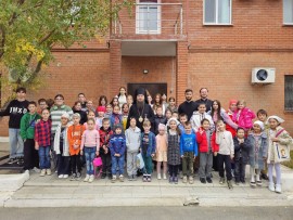 Попразднство Воздвижения Креста Господня; день памяти прп. Никиты Костромского, новомуч. и исп. на земле Казахстанской просиявших