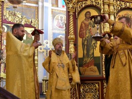 Служение викариев Астанайской епархии в неделю 17-ю по Пятидесятнице