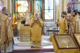 «Святые новомученики и исповедники Российские, молите Бога о нас!». За воскресной Литургией совершено празднование Собора новомучеников и исповедников Церкви Русской